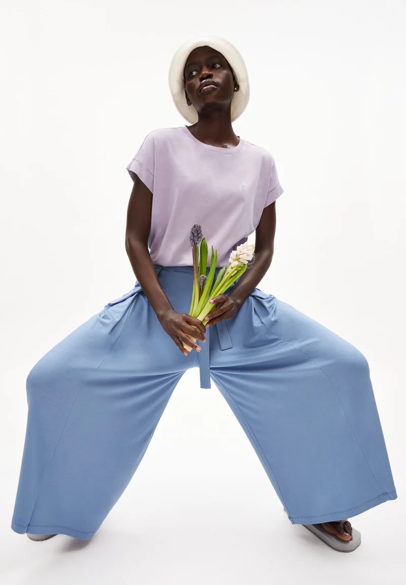 IDAARA T-SHIRT | purple noise