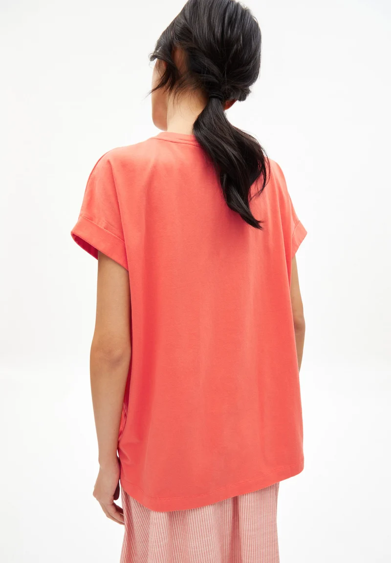 IDAARA T-SHIRT | hibiscus