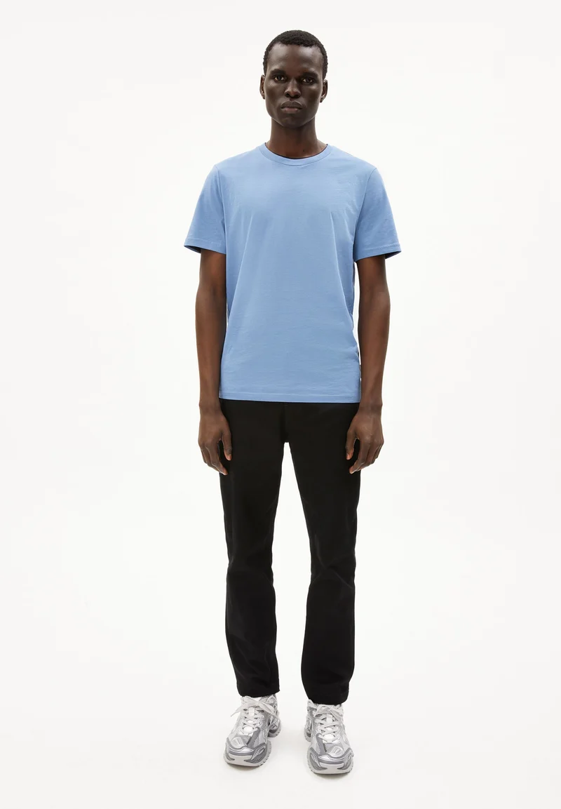 JAAMES T-SHIRT | vintage blue
