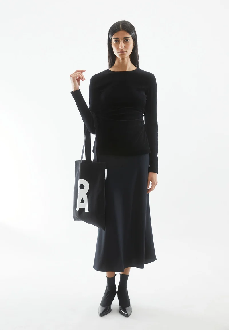 ADAAJA LORA VELVET | black