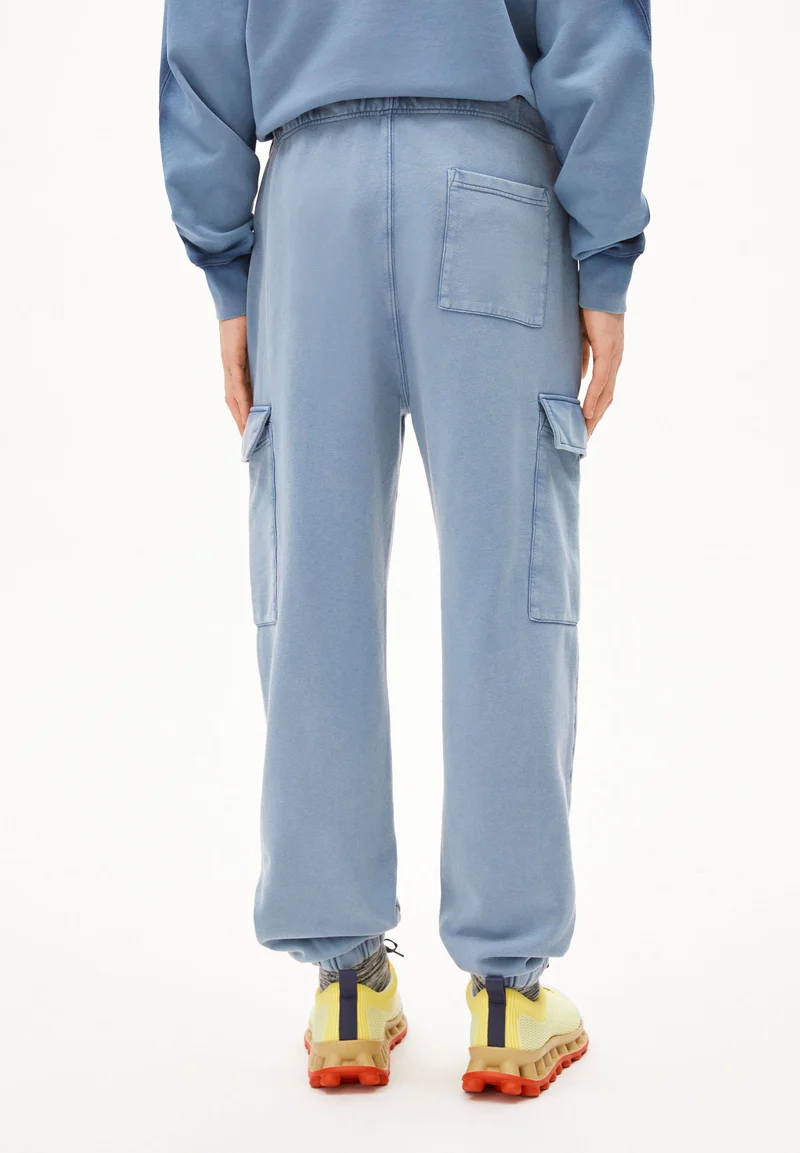 ICONIC Å BAASTI CARGO SWEATPANT | nightshadow washed