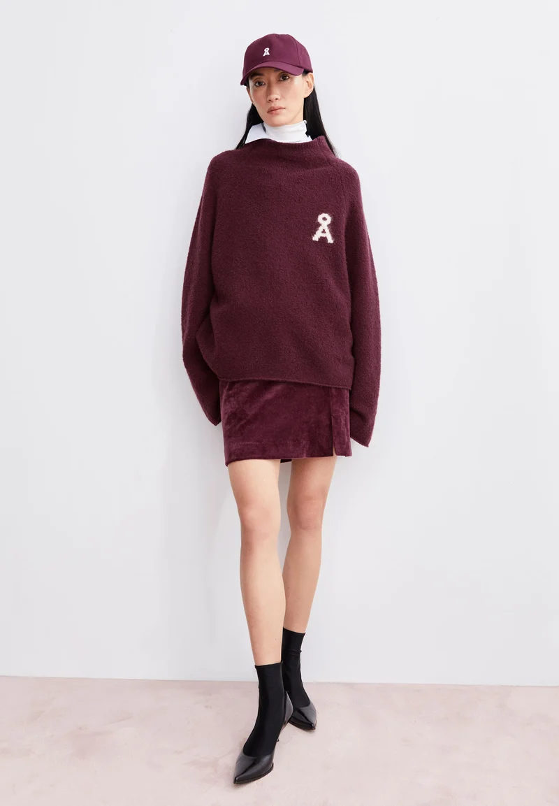 VANJARAA VELVET | dark cranberry