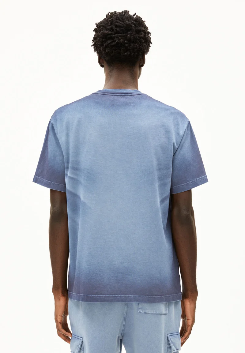 AADRU GMT DYE SPRAY T-SHIRT | nightshadow washed
