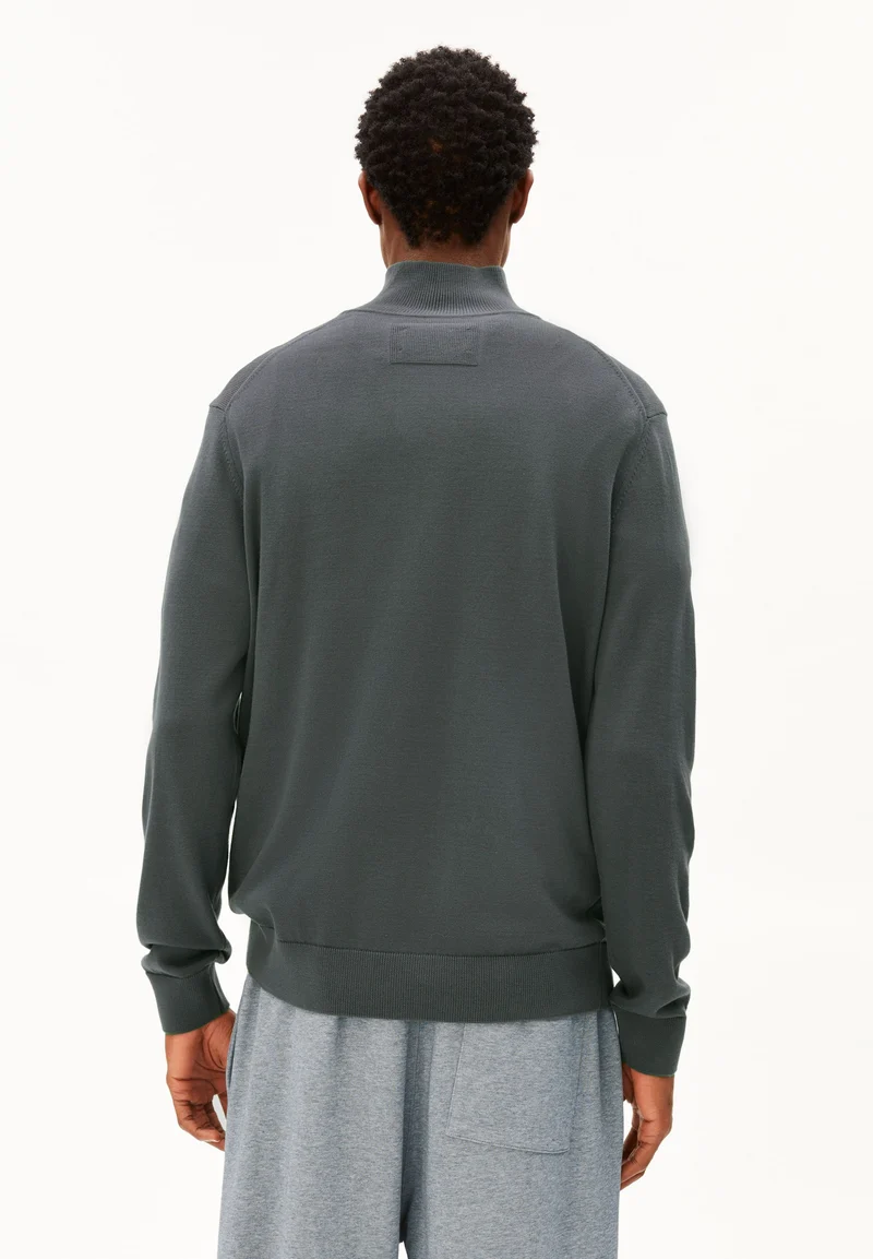 FAABES STRICKPULLOVER | space steel