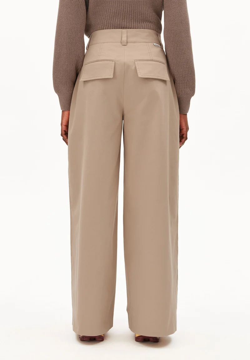 WEITE CHINO-TWILLHOSE | true camel