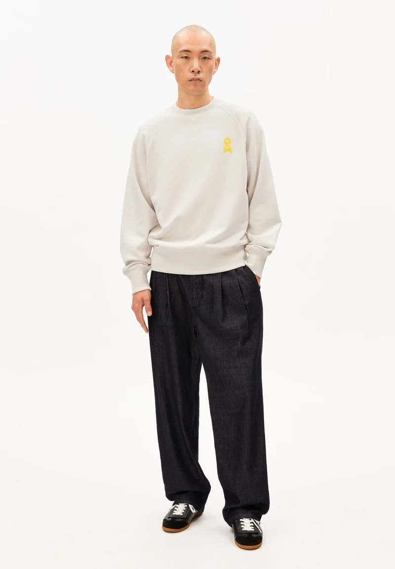 ICONIC Å MEL SWEATSHIRT | pure