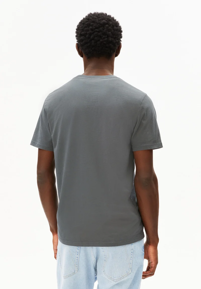 JAAMES T-SHIRT | space steel