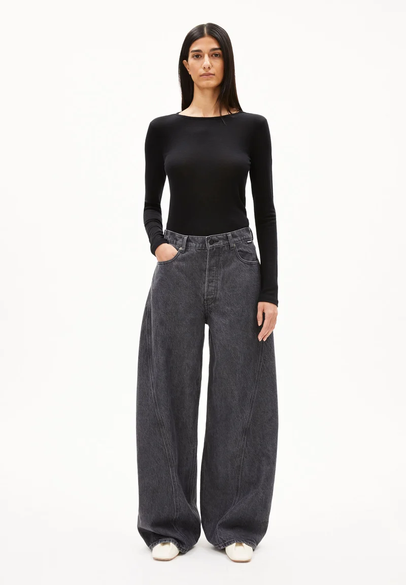AALTHEA MID WAIST BARREL JEANS | corno