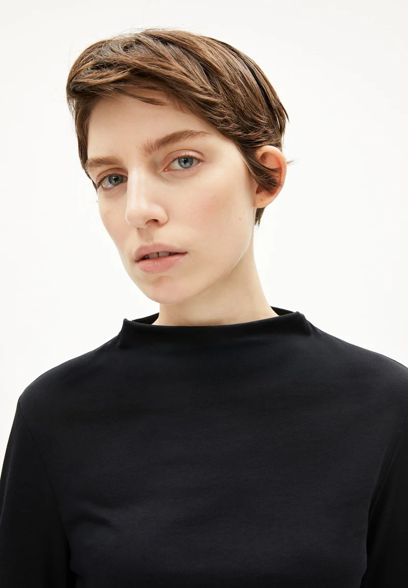 CALUNAA LANGARMSHIRT | black