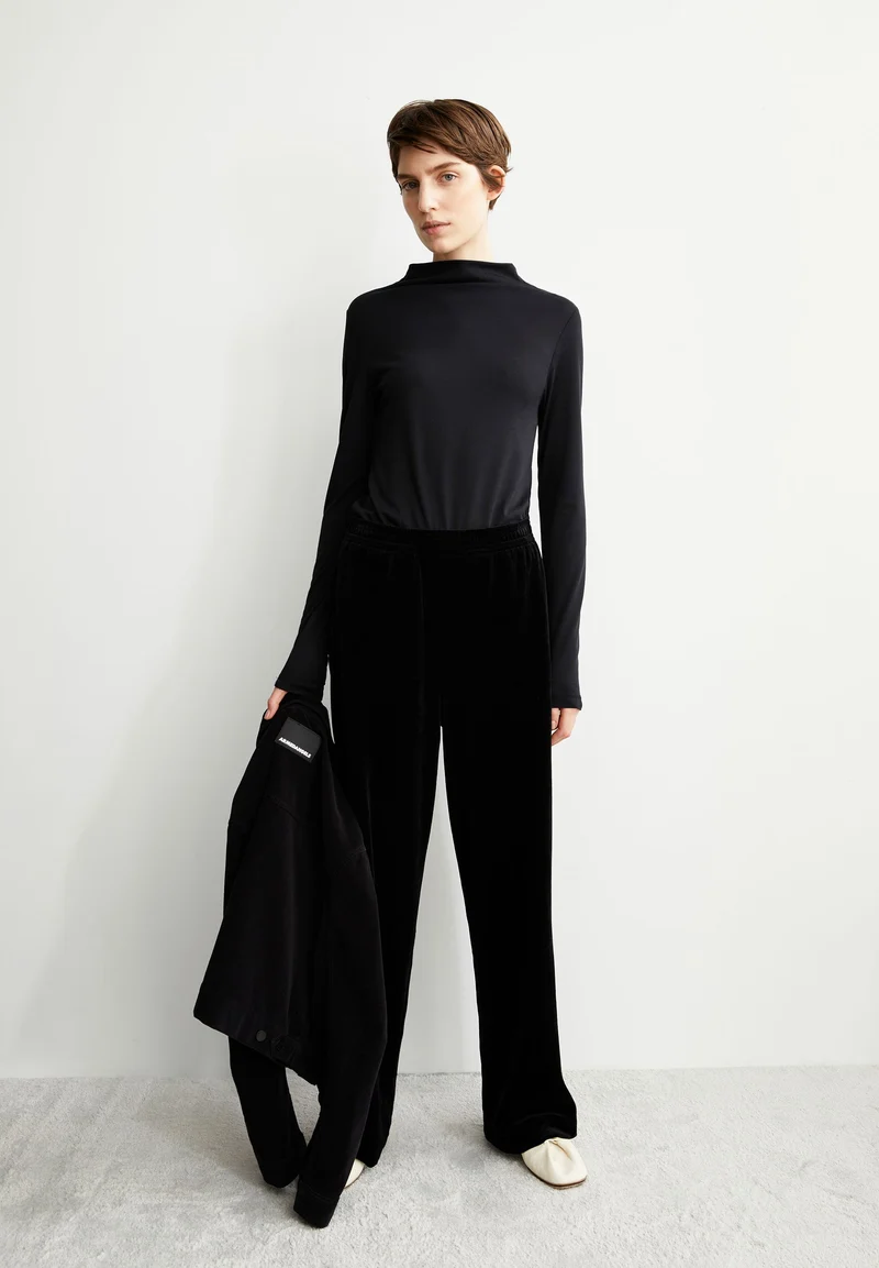 CALUNAA LANGARMSHIRT | black