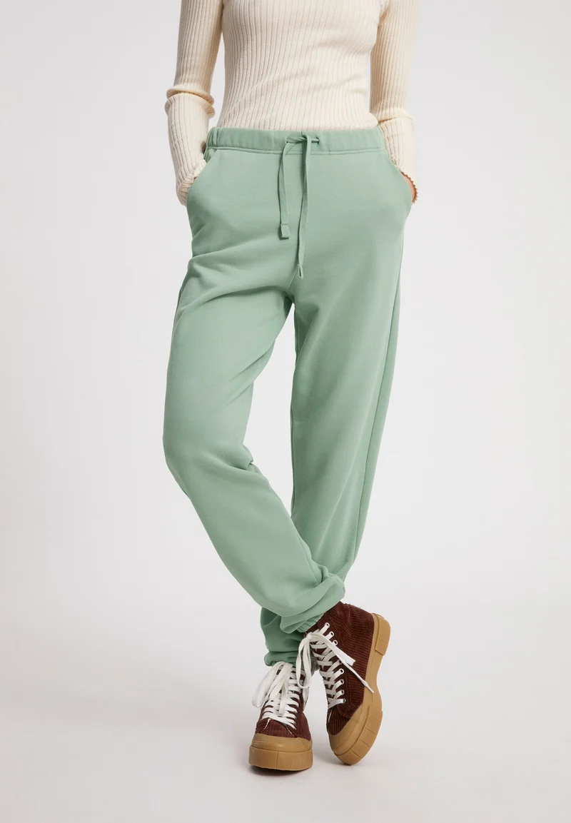 IVAA | sage green