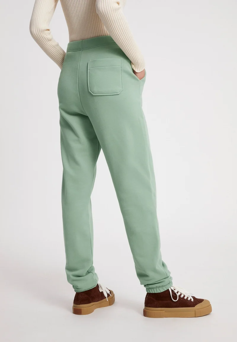 IVAA | sage green
