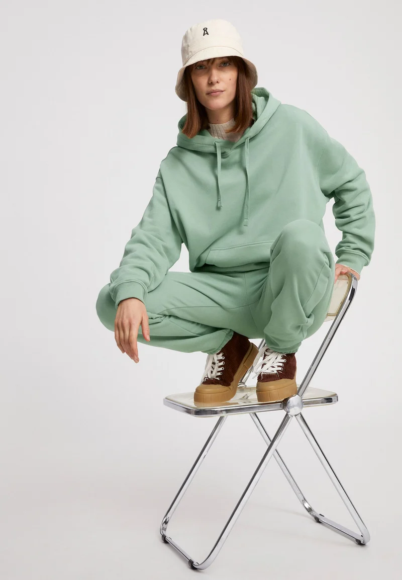 IVAA | sage green