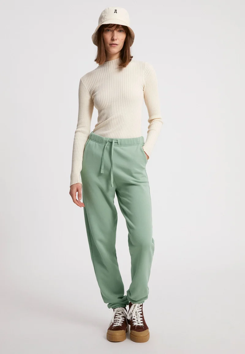 IVAA | sage green