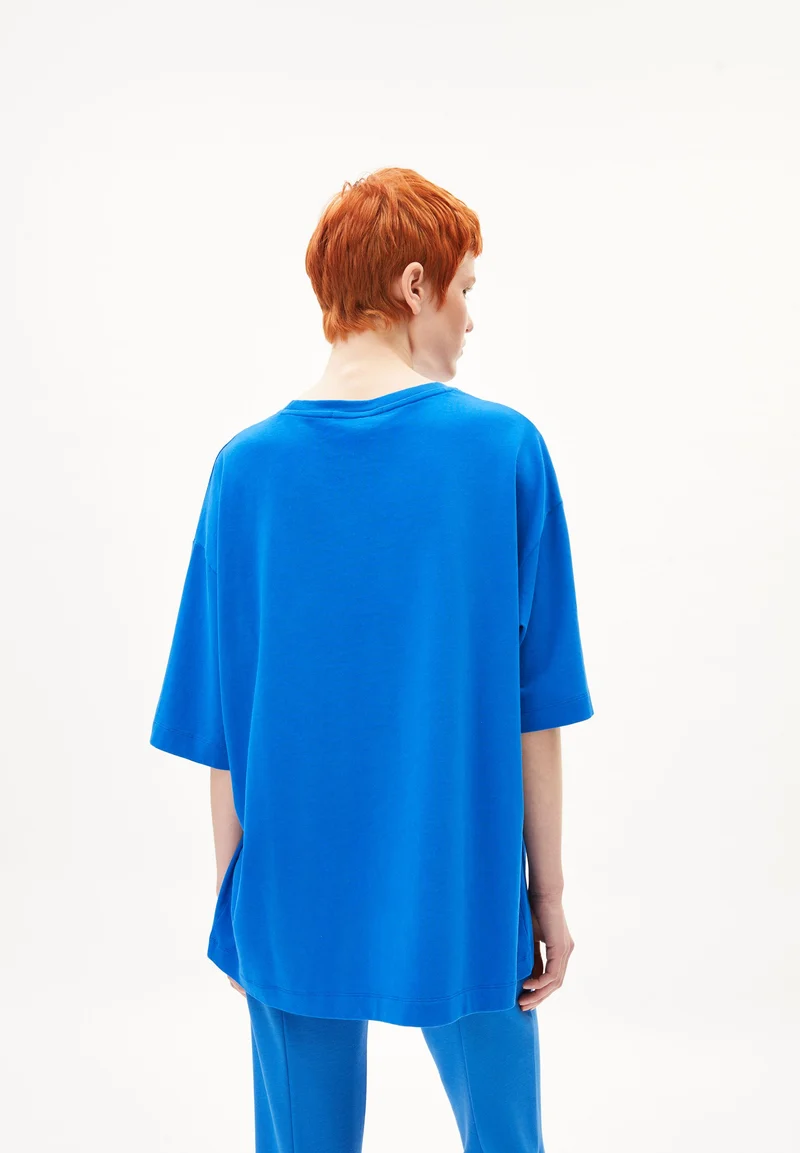 LAAURI | warm blue