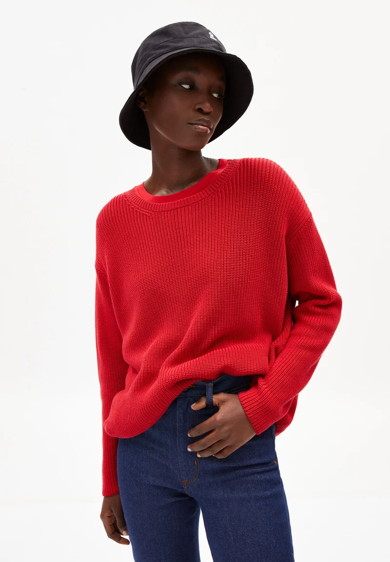 NURIELLAA | dark poppy