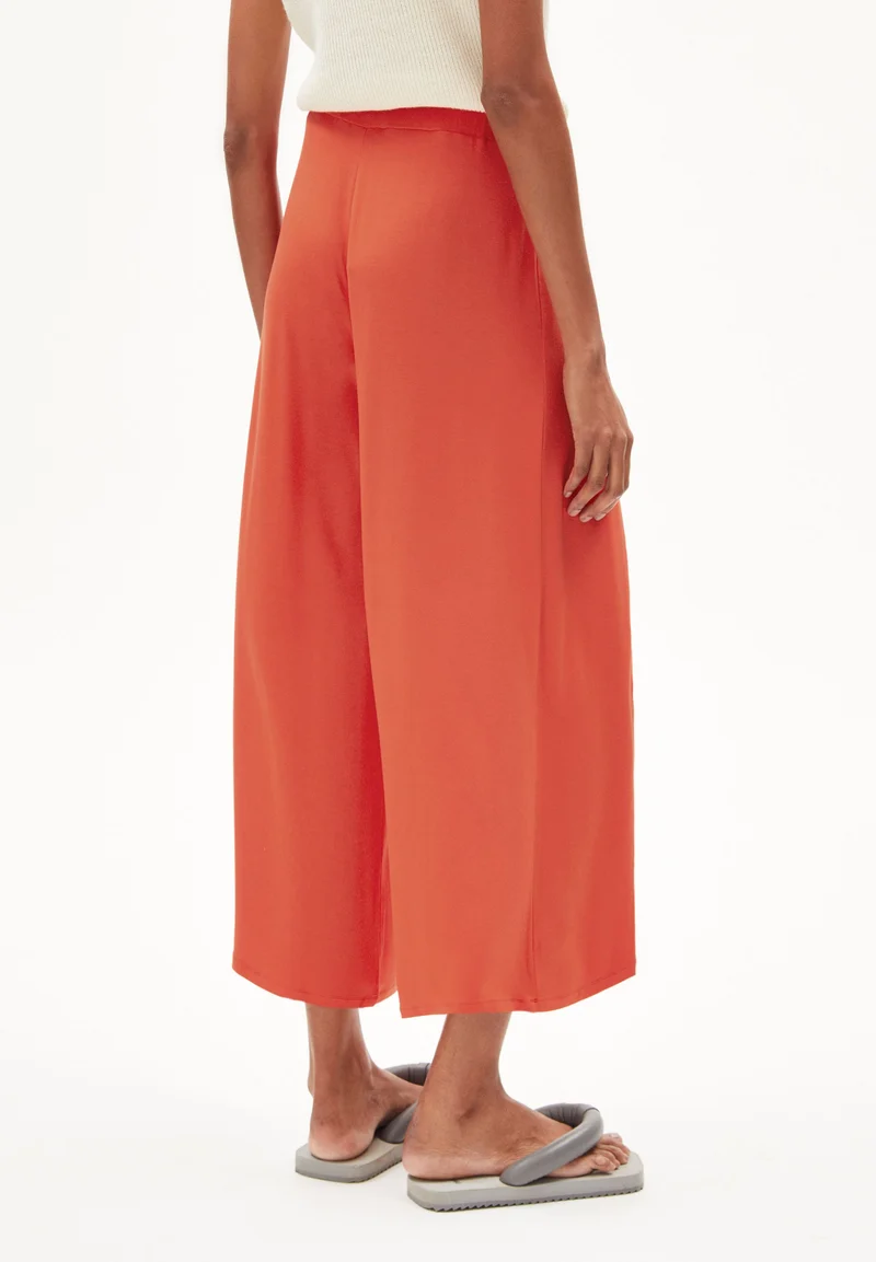 KARO LINAA SOLID | hibiscus