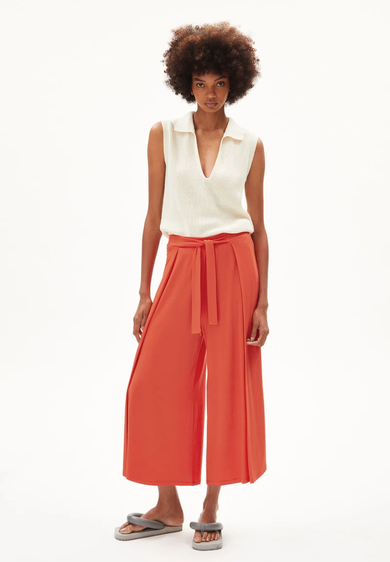 KARO LINAA SOLID | hibiscus