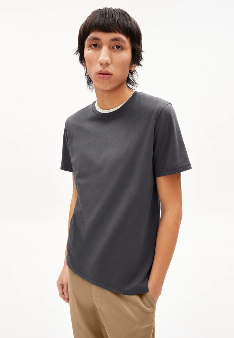 JAAMES T-SHIRT | acid black