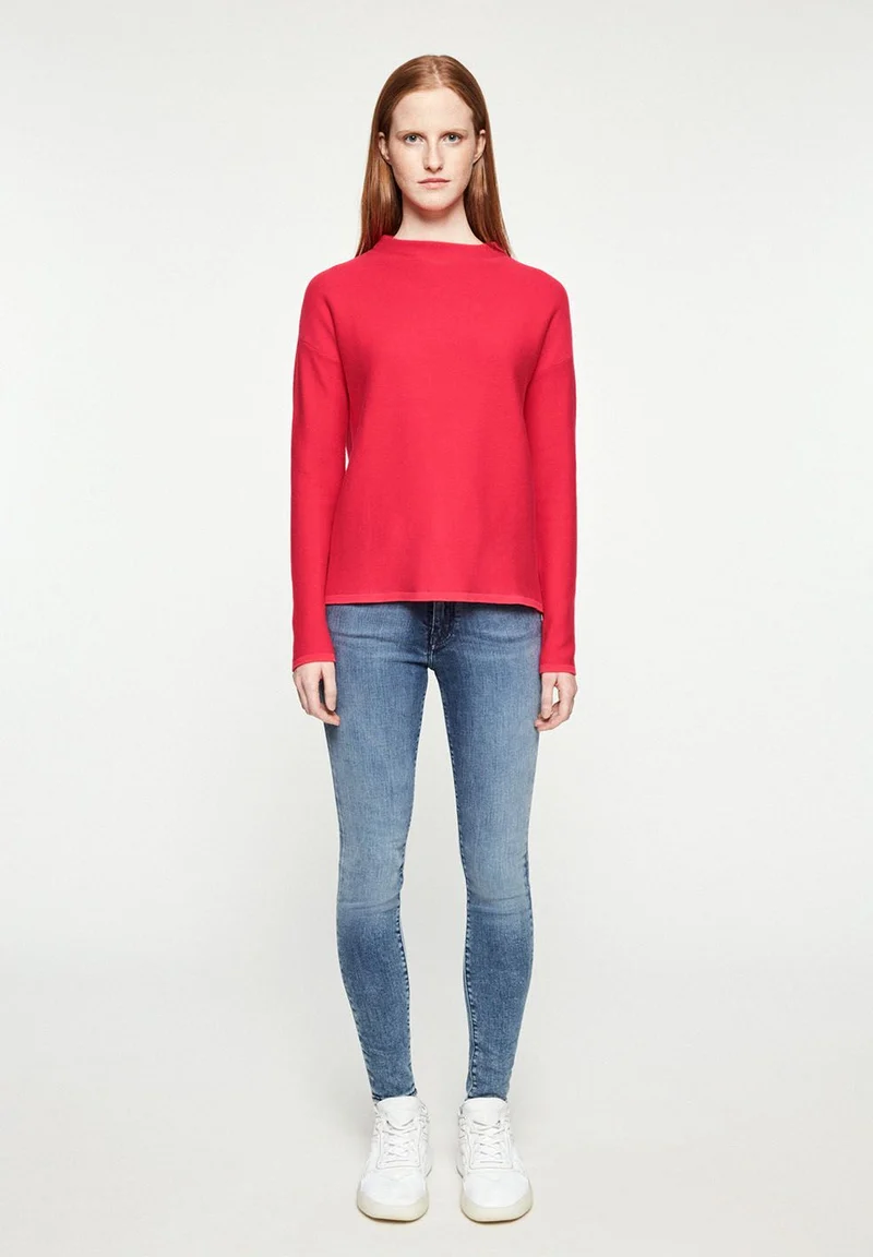 MEDINAA | tomato red