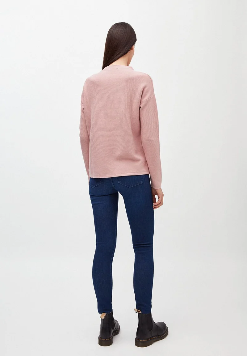 MEDINAA | pale mauve