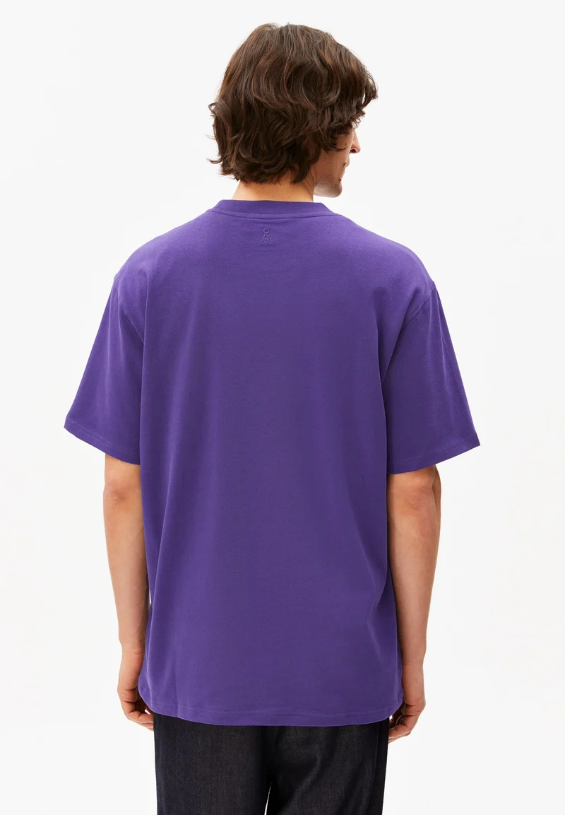 MAARKOS HEAVY WEIGHT T-SHIRT | pungent purple