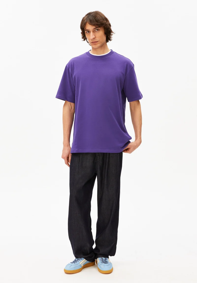 MAARKOS HEAVY WEIGHT T-SHIRT | pungent purple