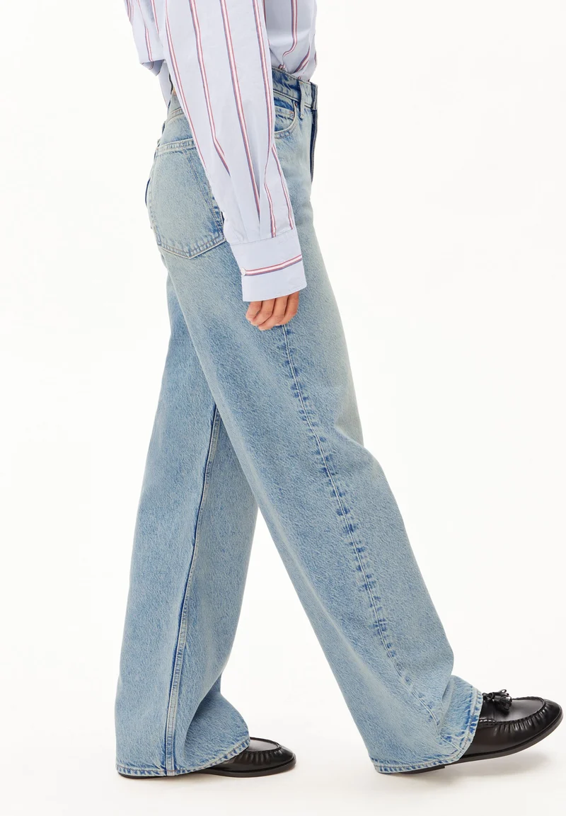 ENIJAA HIGH WAIST WIDE JEANS | airy