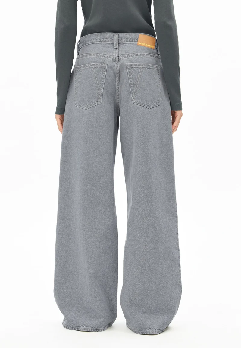 ASTRAEAAS MID WAIST WIDE JEANS | loa