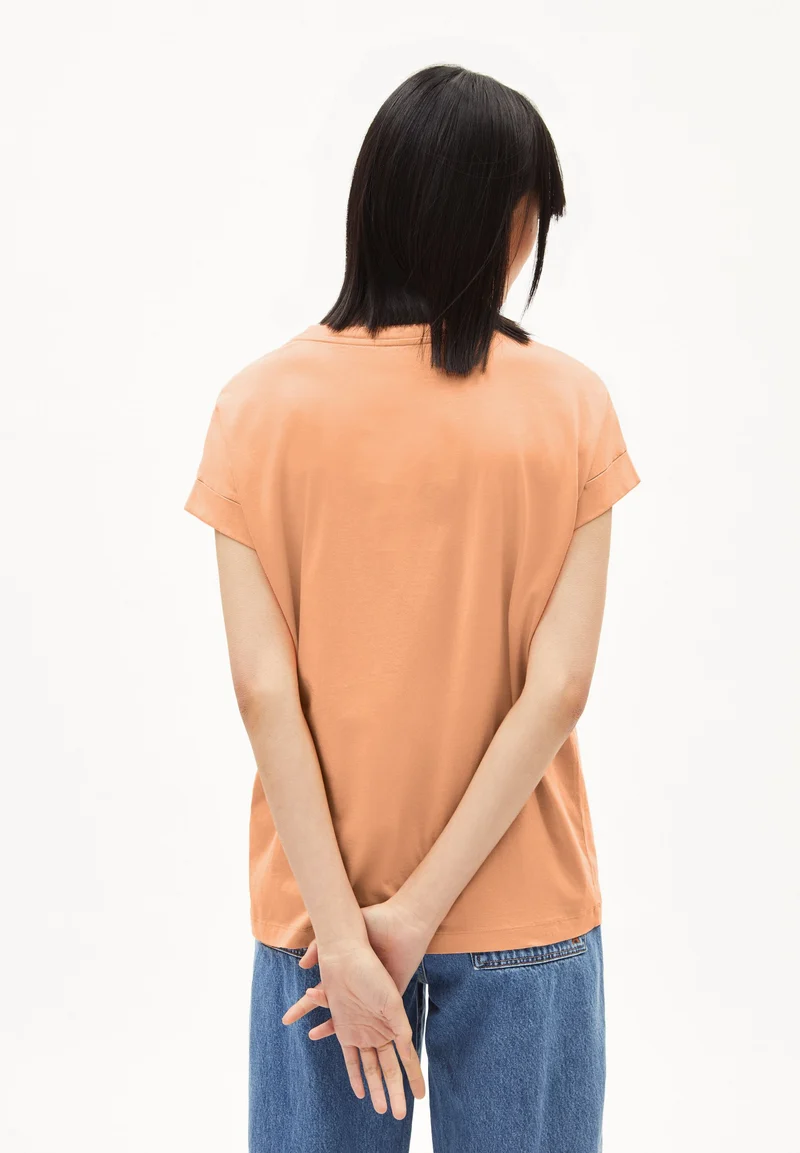 IDAARA T-SHIRT | warm peach