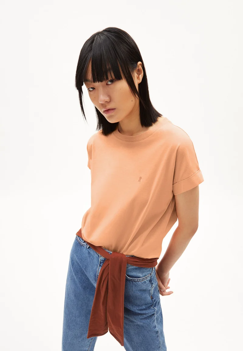 IDAARA T-SHIRT | warm peach