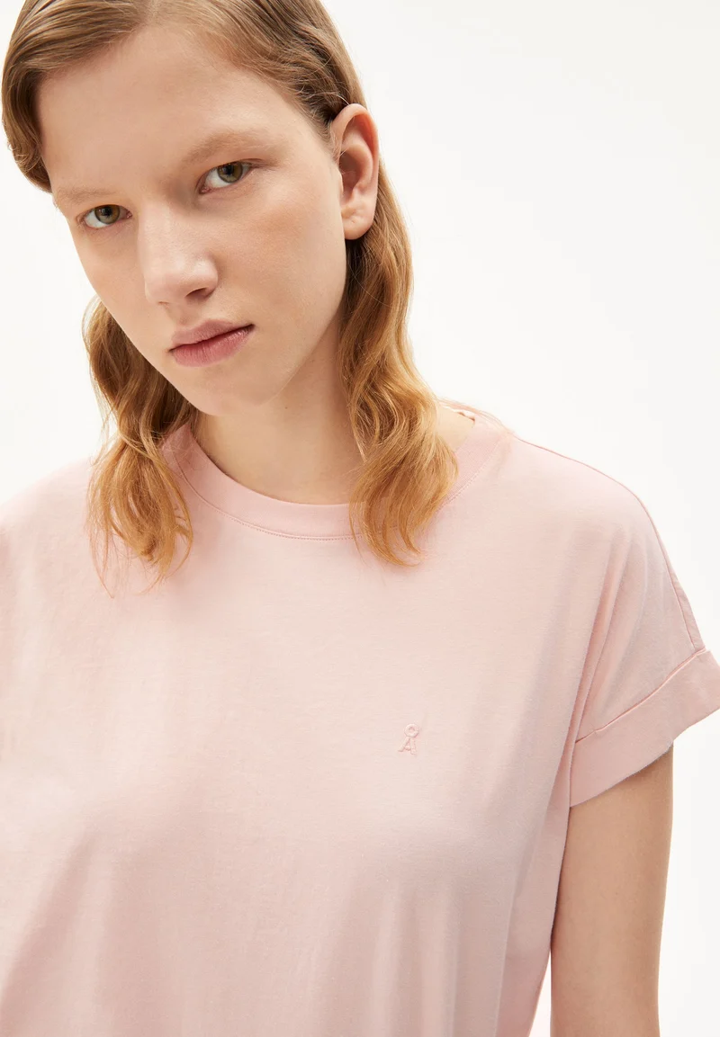 IDAARA T-SHIRT | rose quartz