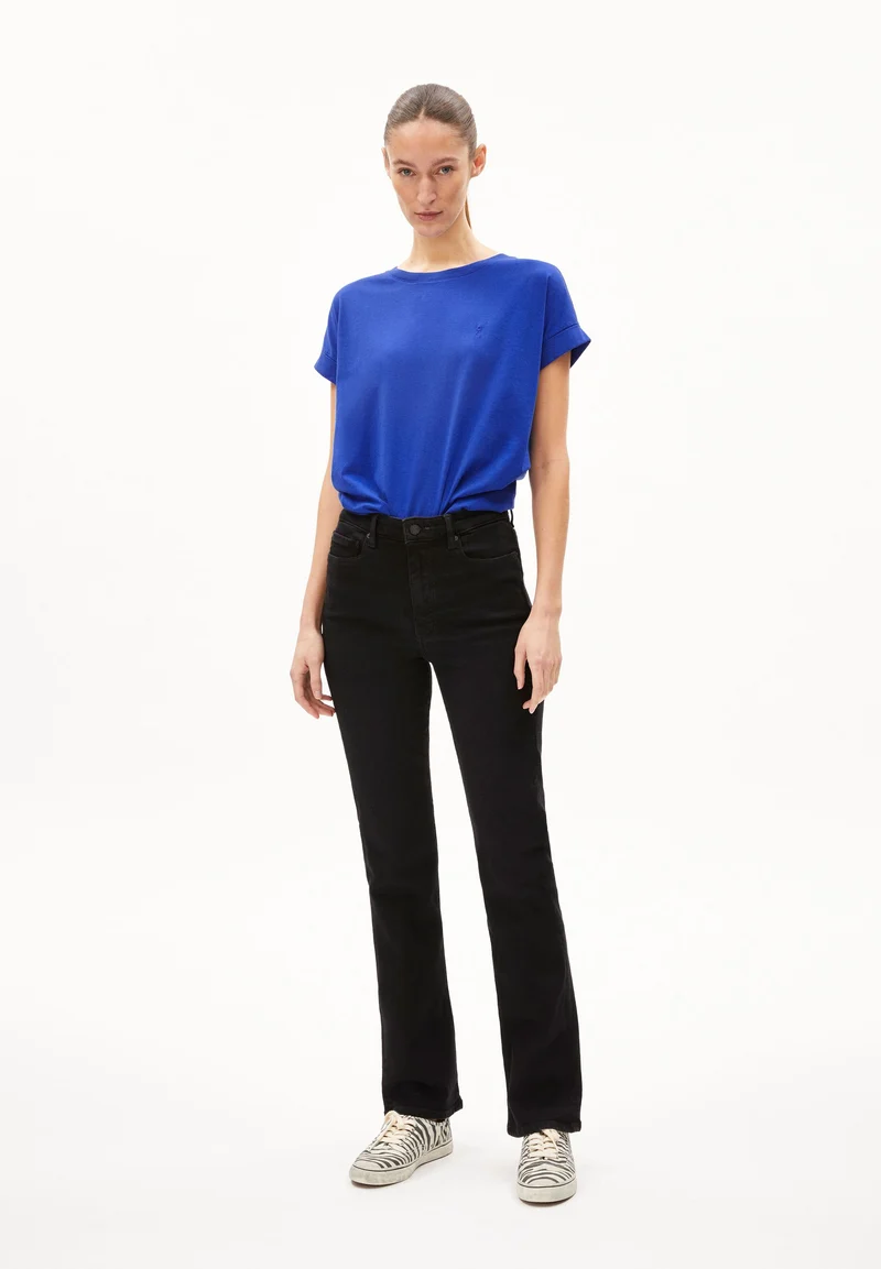 IDAARA T-SHIRT | dynamo blue