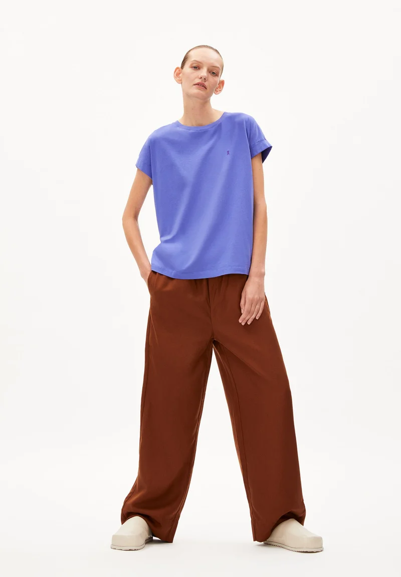 IDAARA T-SHIRT | vibrant violet