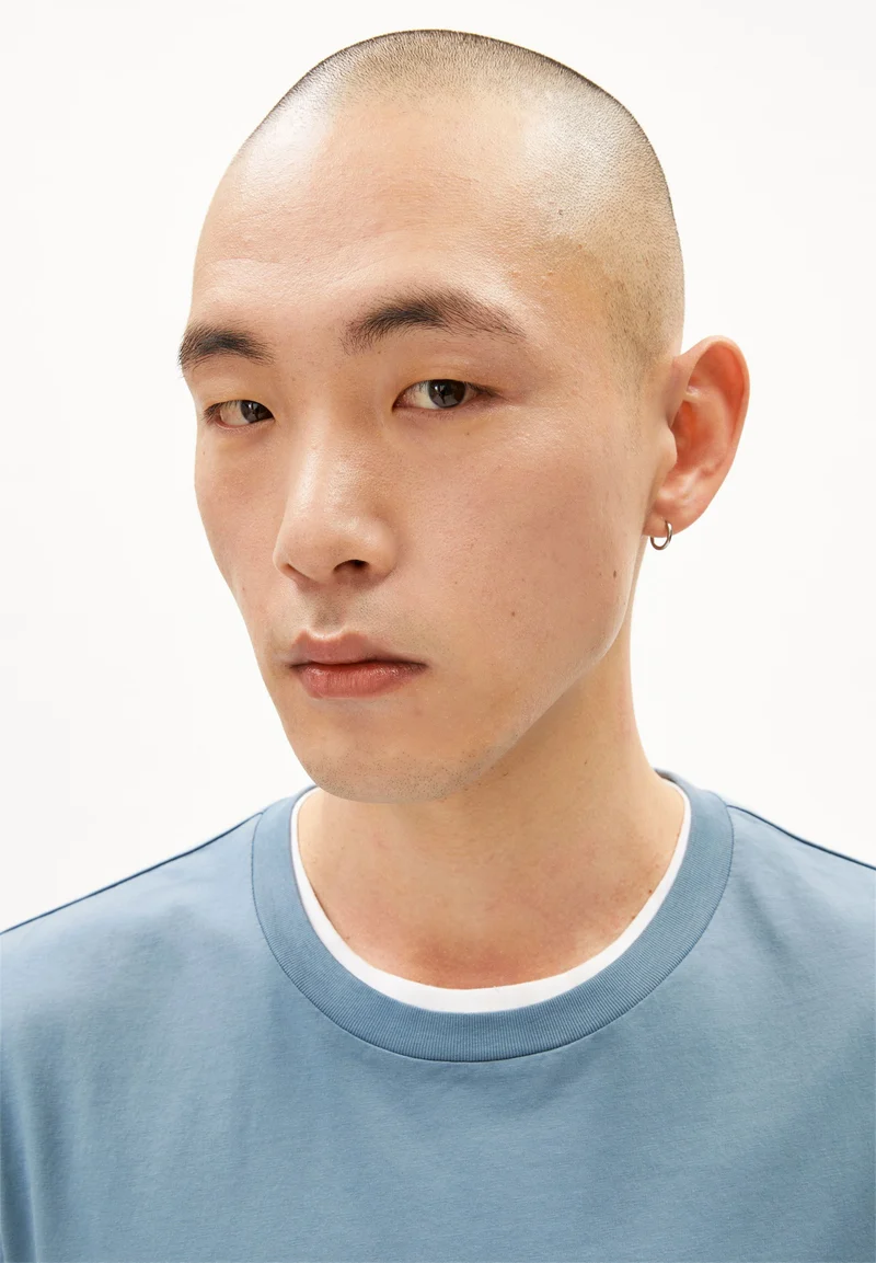 JAAMES T-SHIRT | pigment blue