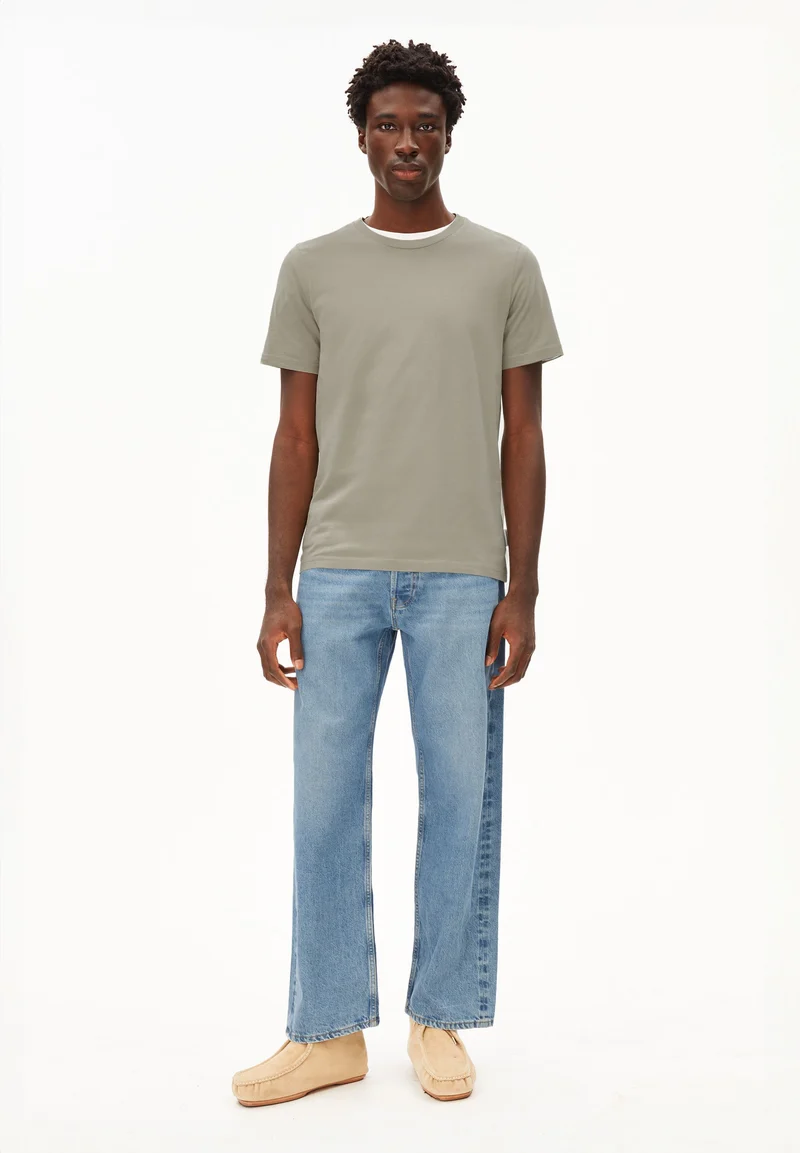 JAAMES T-SHIRT | light sage