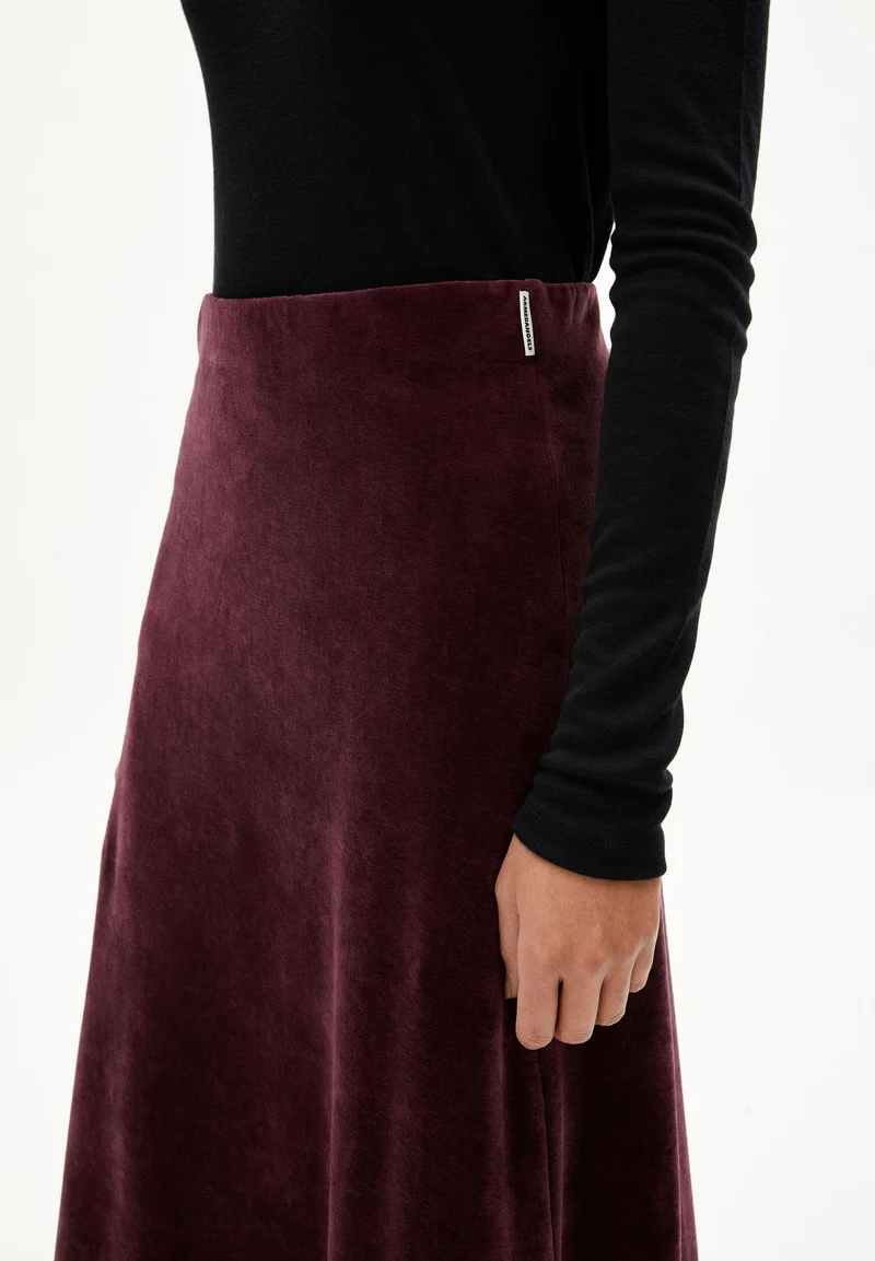 VOLAGAA SAMTROCK | dark cranberry