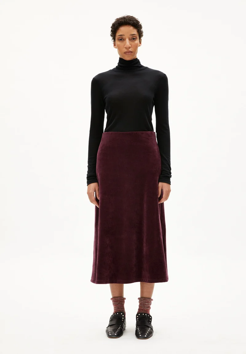 VOLAGAA SAMTROCK | dark cranberry