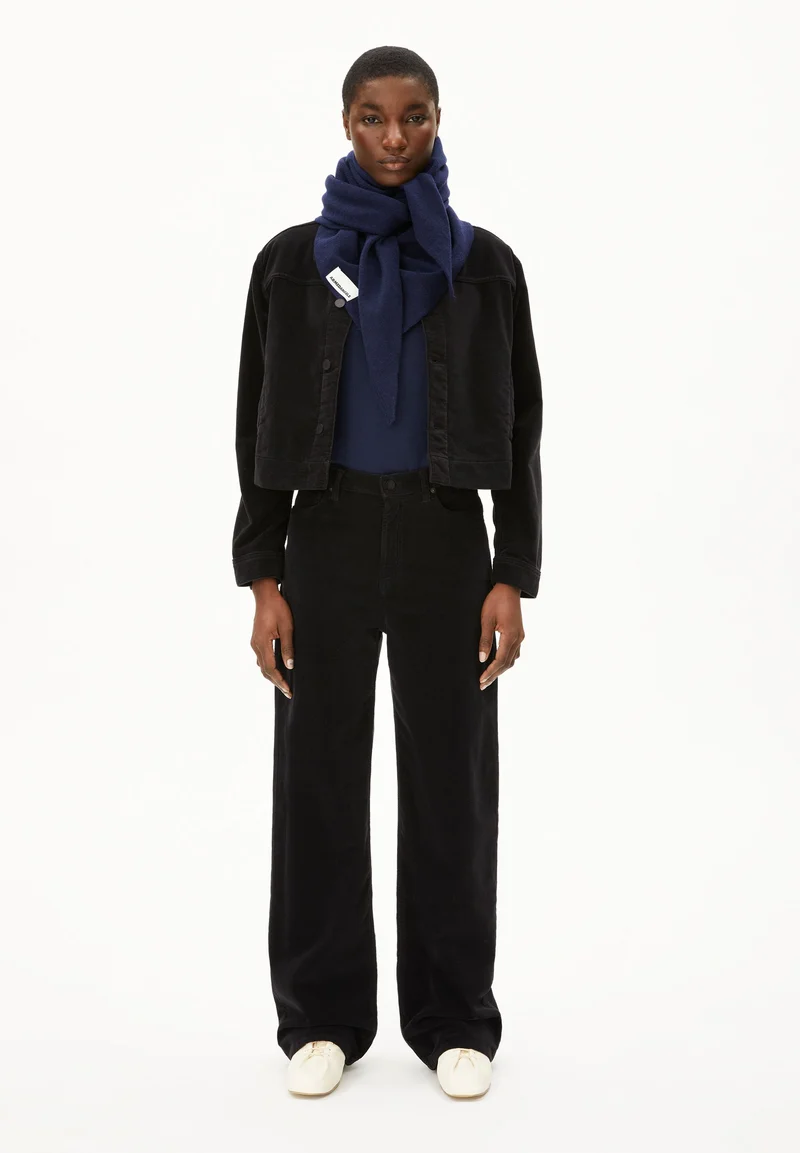 ENIJAA VELVET | black