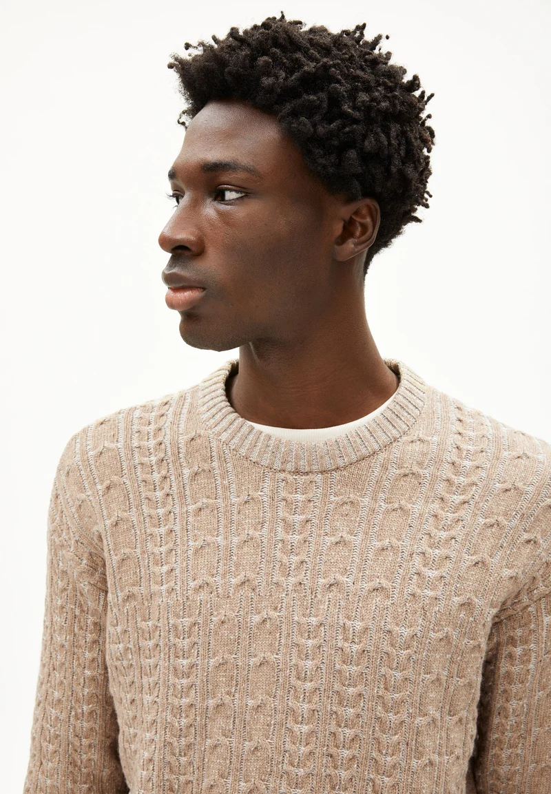 DAAKO STRICKPULLOVER | silver melange tweed-true camel