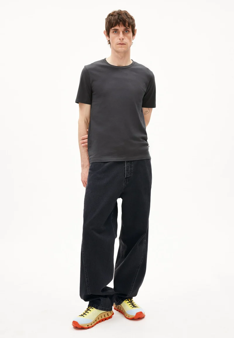 JAAMES T-SHIRT | dark steel
