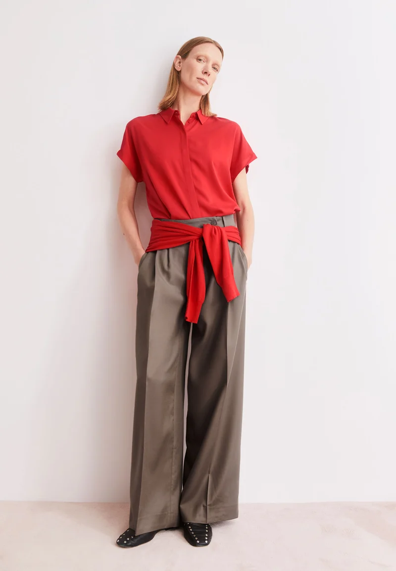LARISAANA BLUSE | mars red