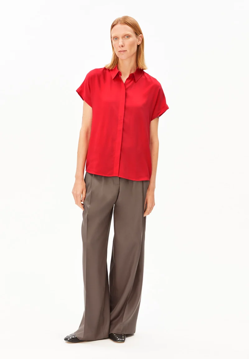 LARISAANA BLUSE | mars red