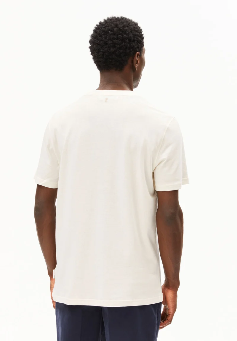 MAARKOS MID WEIGHT T-SHIRT | oatmilk