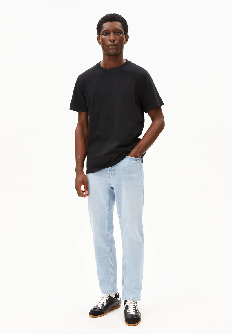 MAARKOS MID WEIGHT T-SHIRT | black