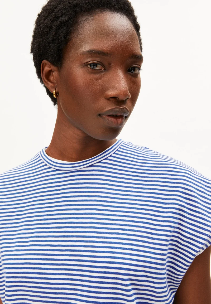 SLUB JERSEY GESTREIFTES T-SHIRT | oatmilk-dynamo blue