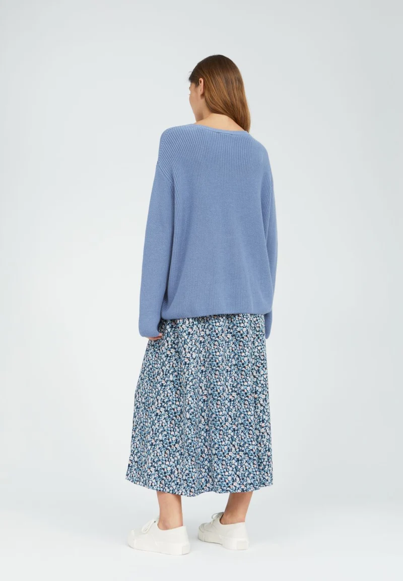 NURIELLAA | foggy blue