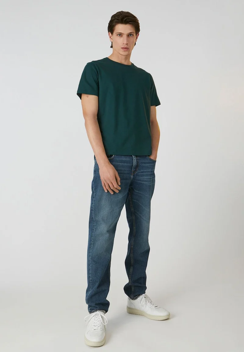 JAAMES T-SHIRT | deep green