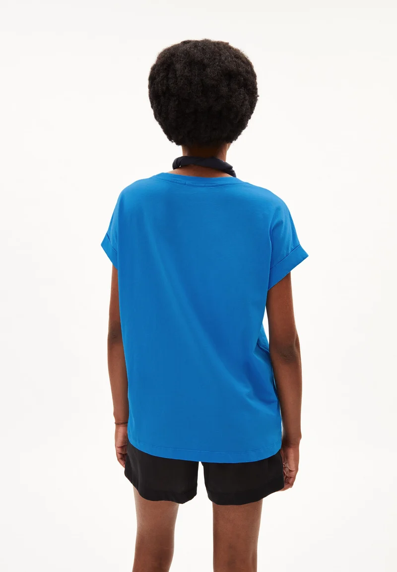 IDAARA T-SHIRT | warm blue