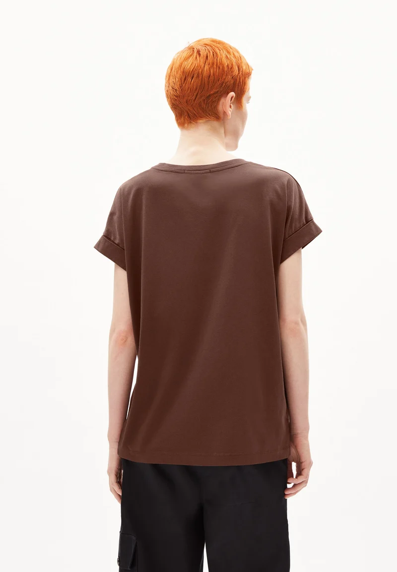 IDAARA T-SHIRT | deep brown
